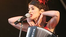 Viena i&scaron; tikrosios grupės &bdquo;The Puppini Sisters&ldquo; narių
