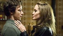 Jamesas McAvoy su Angelina Jolie filme &bdquo;Ie&scaron;komas&ldquo; 