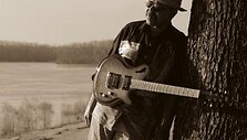 Larry Garneris