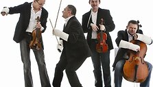 Muzikinės komedijos meistrai lenkų kvartetas &bdquo;MozART GROUP&ldquo;