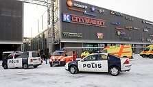 Suomijoje prekybos centre &bdquo;Sello&ldquo; ap&scaron;audyti pirkėjai. 