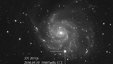 Galaktika M101 supernovos &bdquo;SN 2011fe&ldquo; sprogimo piko metu.