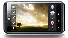 I&scaron;maniuoju telefonu &bdquo;LG Optimus 3D&ldquo; galima fotografuoti ir filmuoti trimačius vaizdus. 