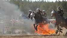 Raitieji policininkai, praėjusį savaitgalį savo įgūdžius demonstravę Anyk&scaron;čių žirgų sporto &scaron;ventėje &bdquo;Bėk, bėk, žirgeli&ldquo;, grįžo patruliuoti į žaliąsias Vilniaus zonas