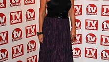 I&scaron;&scaron;ūkį amžiaus diskriminacijai metė ir britų TV serialo &bdquo;EastEnders&ldquo; žvaigždė Gillian Taylforth, kuri i&scaron;drįso apsinuoginti prie&scaron; fotoobjektyvą.