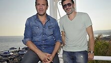 Jeanas Dujardinas (kairėje) ir Michelis Hazanavicius