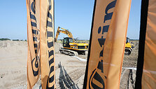 &bdquo;Continental&ldquo; gamyklos statybų pradžia