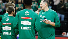 &bdquo;Žalgiriui&ldquo; įteikta LKL čempionų taurė ir žiedai