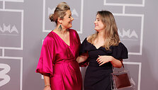 Beata Nicholson su dukra Izabele