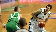 Su kamuoliu Mario Dela&scaron;as 