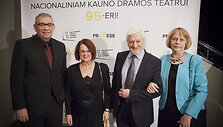 Viktoras Vala&scaron;inas, Jonas Vaitkus su žmona, Nijolė Lepe&scaron;kaitė 