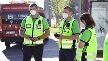Vie&scaron;ojo transporto kontrolė Vilniuje primena keleiviams dėvėti kaukes