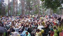 Festivalio programos klausėsi minia žiūrovų.