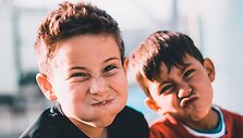 ADHD turintiems vaikams sunku susikaupti, todėl jie neretai vadinami i&scaron;dykusiais ir &bdquo;nevaldomais&ldquo;.