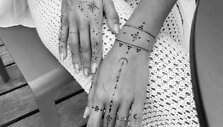 Laikinas tatuiruotes Augustė pie&scaron;ia Jagua geliu 