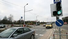 Raudondvario plento ir Č.Radzinausko tilto transporto mazgo sankryžoje įrengti &scaron;viesoforus buvo nuspręsta prie&scaron; daugiau nei metus. Tačiau jie pastatyti tik lapkritį.