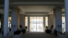 &bdquo;Lighthouse Hotel&ldquo; prakti&scaron;kai idealus, bet per langus matoma jūra nepasiekiama