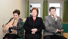 Teismas i&scaron;teisino visus tris Bir&scaron;tono savivaldybės atstovus (i&scaron; kairės): D.Žitkuvienę, N.Dirginčienę ir V.V.Revucką