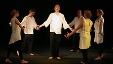 Pirmasis spektaklis, kurį Kauno pantomimos teatras pristatys naujose patalpose, bus kartu su lenkų režisieriumi L.Czarnota sukurtas &bdquo;Ab origine&ldquo;.