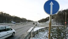 Susisiekimo ministerija artimiausiu metu neketina panaikinti eismo apribojimų nuvažiavime nuo magistralės A1. 