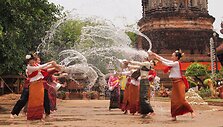 Songkrano festivalis Tailande 
