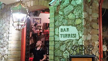 Baras Turisi