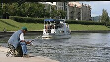 Bijoma, kad ekonominis sunkmetis ir pinigų trūkumas upės priežiūrai nenumarintų  paneryje neseniai aktyviau pradėjusių veikti verslininkų ir vilniečiams bei turistams kuriamų atrakcijų.