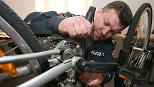 Policija vilniečiams kaip vienintelį prevencijos būdą siūlo pasižymėti dviračius specialiais kodais, kurie padėtų i&scaron;ai&scaron;kinti vogto daikto &scaron;eimininką. 