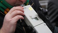 Norint savaranki&scaron;kai pasitikrinti girtumą, reiktų ie&scaron;koti vie&scaron;oje vietoje įrengto mokamo alkoholio matuoklio arba turėti savo asmeninį aparatą.