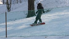 &Scaron;iemet Tauro kalno papėdėje i&scaron;tiesta tvora turėtų tarnauti ilgiau nei pernyk&scaron;tė.