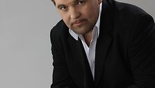 Kurorte koncertuos vienas profesionaliausių muzikinio televizijos projekto &bdquo;Triumfo arka&ldquo; finalininkų tenoras V.Vy&scaron;niauskas. 