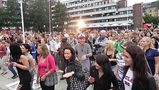 Atgimimo aik&scaron;tė virto &scaron;okių aik&scaron;tele.