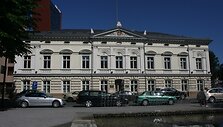 Klaipėdos apskrities vir&scaron;ininko administracija įsikūrusi buvusioje rotu&scaron;ėje. 
