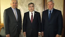 Pas Klaipėdos merą Vytautą Grubliauską  vie&scaron;ėjo Kazachstano Nepaprastasis ir įgaliotasis ambasadorius Lietuvos Respublikoje Galymžanu Koi&scaron;ybajevas ir Kazachstano garbės pilietis Benediktas Petrauskas