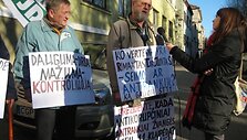 Piketuotojams &scaron;į kartą neįtiko savialdybės planai skolintis. 