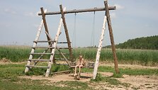 Kintų paplūdimyje, kur krantas saugus ir vaikams, jau prasidėjo linksmybių sezonas.