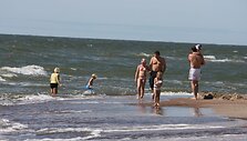 Jūra ties Klaipėda jau į&scaron;ilusi iki 18 laipsnių. 