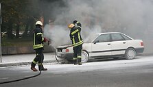 Užsiliepsnojo automobilis