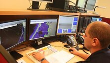 Karinių pajėgų specialistai jūroje ir Kur&scaron;ių mariose vykstantį judėjimą mato tokia pačia sistema kaip ir kitos institucijos.