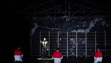 Akimirkos i&scaron; J.Klata spektaklio &bdquo;Borisas Godunovas&ldquo; repeticijos Klaipėdos dramos teatre