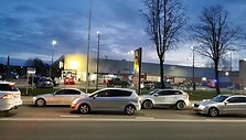 Klaipėdoje prie prekybos centro &bdquo;Lidl&ldquo; užsidegė trys greta vienas kito stovėję automobiliai