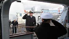 Karinėse jūrų pajėgose oficialiu vizitu lankosi Norvegijos Karali&scaron;kojo karo laivyno vadas flotilės admirolas Bernt Grimstvedt su delegacija.
