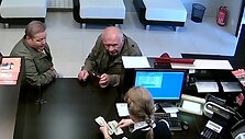 Palangos policija pra&scaron;o atpažinti įtariamuosius. 