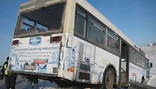 Klaipėdoje į griovį įvažiavo autobusas