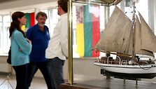 Vasario 16-ąją į Jūrų muziejų visi lankytojai, turintys trispalvių, pateks nemokamai. 