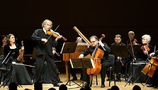 Klaipėdos kamerinis orkestras gros kartu su žymiu estų smuikininku ir dirigentu Andresu Mustonenu. 