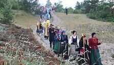 Kur&scaron;ių nerijoje savaitgalį rengiamas folkloro festivalis &bdquo;Tek saulužė ant maračių&ldquo;.