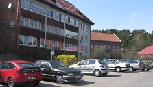 Vasarą Kur&scaron;ių nerijoje aktualiausia problema &ndash; kur pasistatyti automobilį. 
