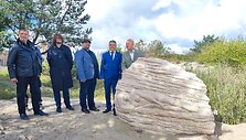 Atidengta skulptūra R.Dichavičiaus albumui &bdquo;Žiedai tarp žiedų&ldquo;