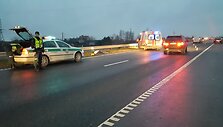 Palangos plente pirmadienio rytą mirtinai partrenktas dviratininkas.